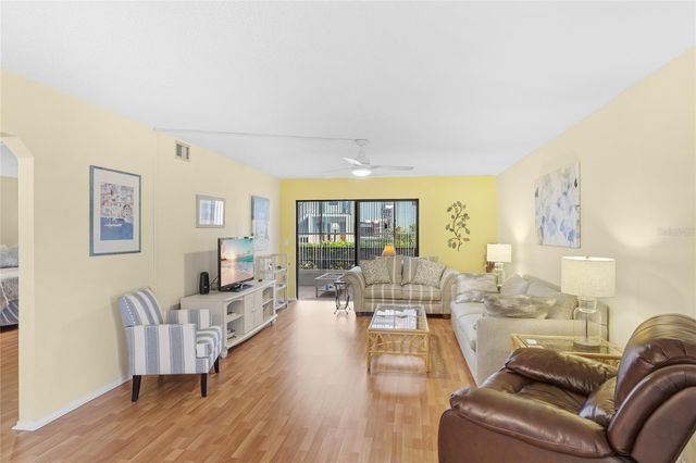 5400 34TH STREET W 7B, Bradenton, FL 34210