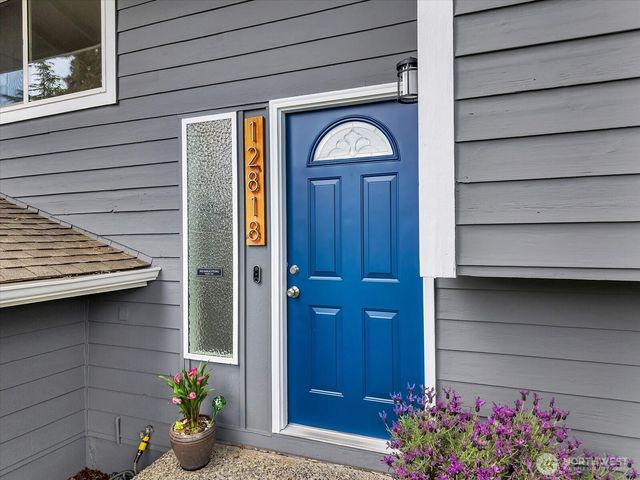 12818 NE 135th Street, Kirkland, WA 98034