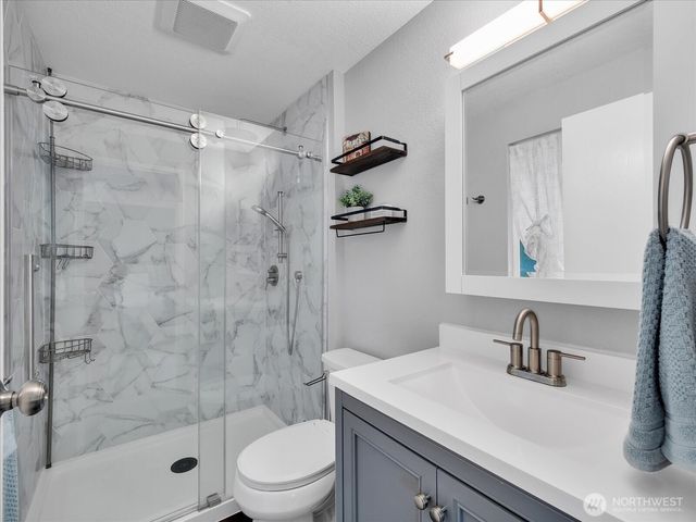 12818 NE 135th Street, Kirkland, WA 98034