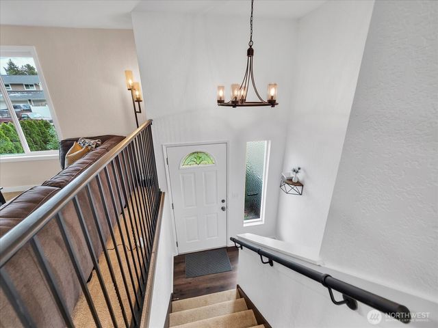 12818 NE 135th Street, Kirkland, WA 98034