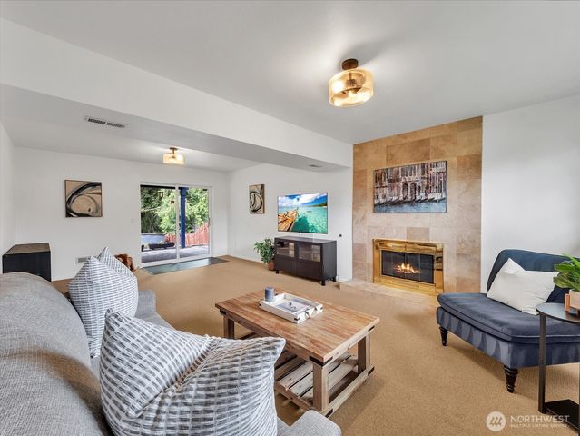 12818 NE 135th Street, Kirkland, WA 98034