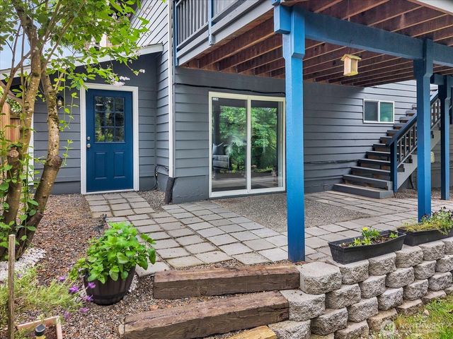 12818 NE 135th Street, Kirkland, WA 98034