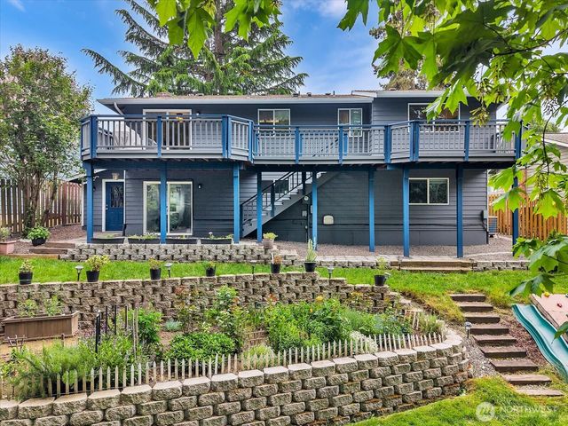 12818 NE 135th Street, Kirkland, WA 98034