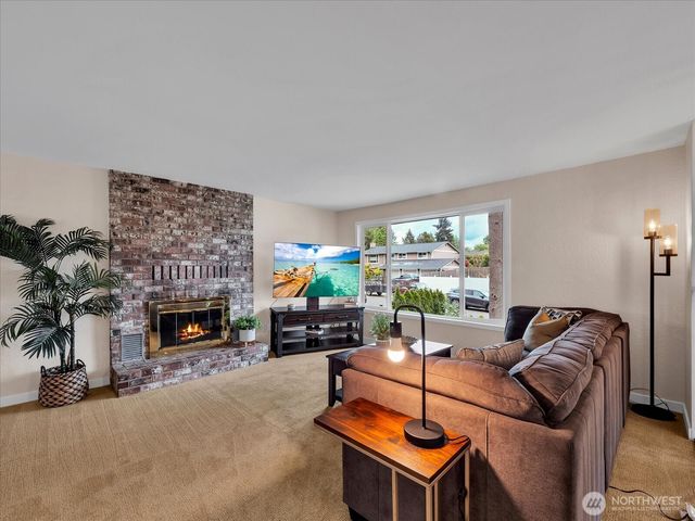 12818 NE 135th Street, Kirkland, WA 98034