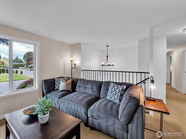 12818 NE 135th Street, Kirkland, WA 98034