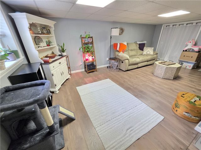 5 Lawrence Drive, East Providence, RI 02914