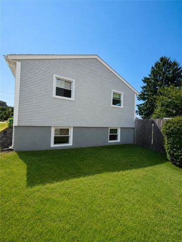 5 Lawrence Drive, East Providence, RI 02914