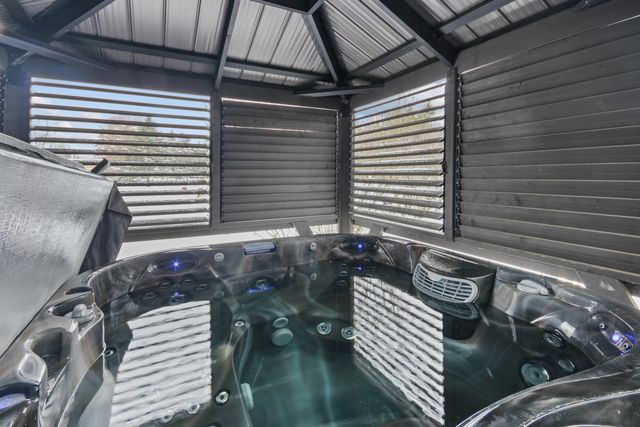 9272 Vigo Street, Crown Point, IN 46307