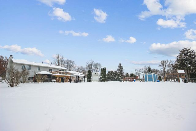 9272 Vigo Street, Crown Point, IN 46307