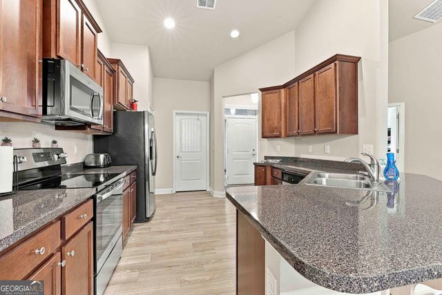 862 Crescent Lane, Griffin, GA 30224