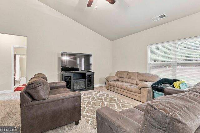 862 Crescent Lane, Griffin, GA 30224