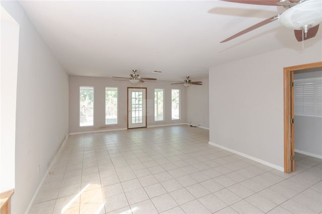 3867 Highway 59, George West, TX 78022