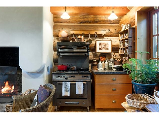 1050 Pine Gold Hill St, Boulder, CO 80302