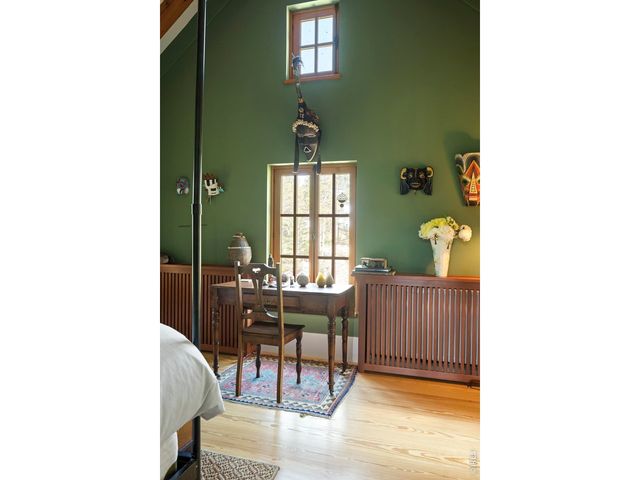 1050 Pine Gold Hill St, Boulder, CO 80302