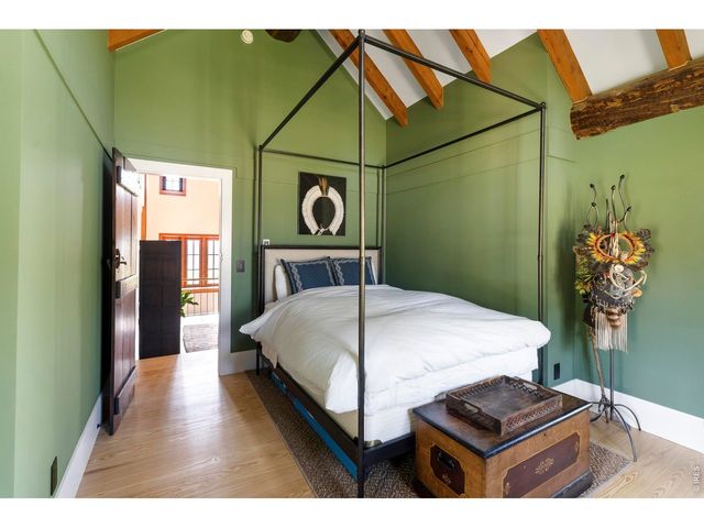 1050 Pine Gold Hill St, Boulder, CO 80302