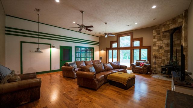 1908 County Road 305, Rockdale, TX 76567