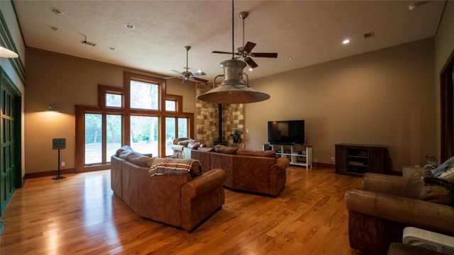 1908 County Road 305, Rockdale, TX 76567