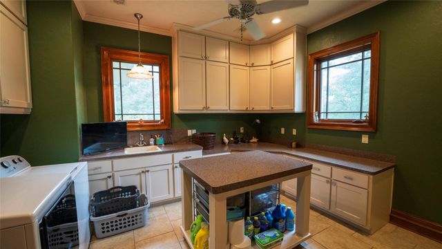 1908 County Road 305, Rockdale, TX 76567
