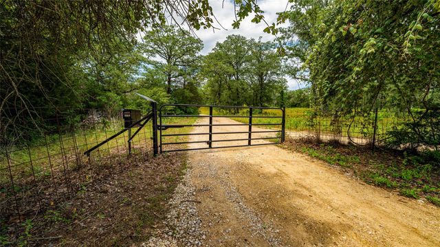 1908 County Road 305, Rockdale, TX 76567