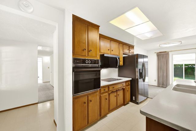 8182 Niessen Way, Fair Oaks, CA 95628