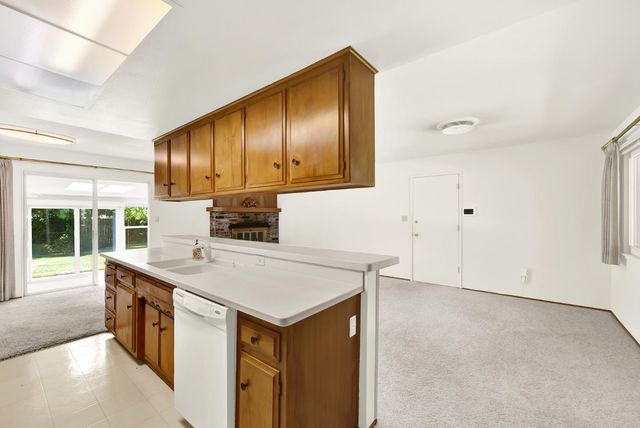 8182 Niessen Way, Fair Oaks, CA 95628