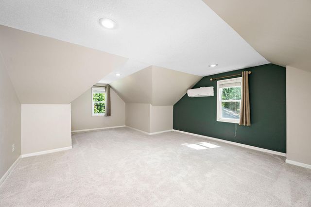 2800 32nd Avenue NE, Saint Anthony, MN 55418