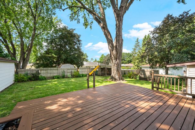 2800 32nd Avenue NE, Saint Anthony, MN 55418