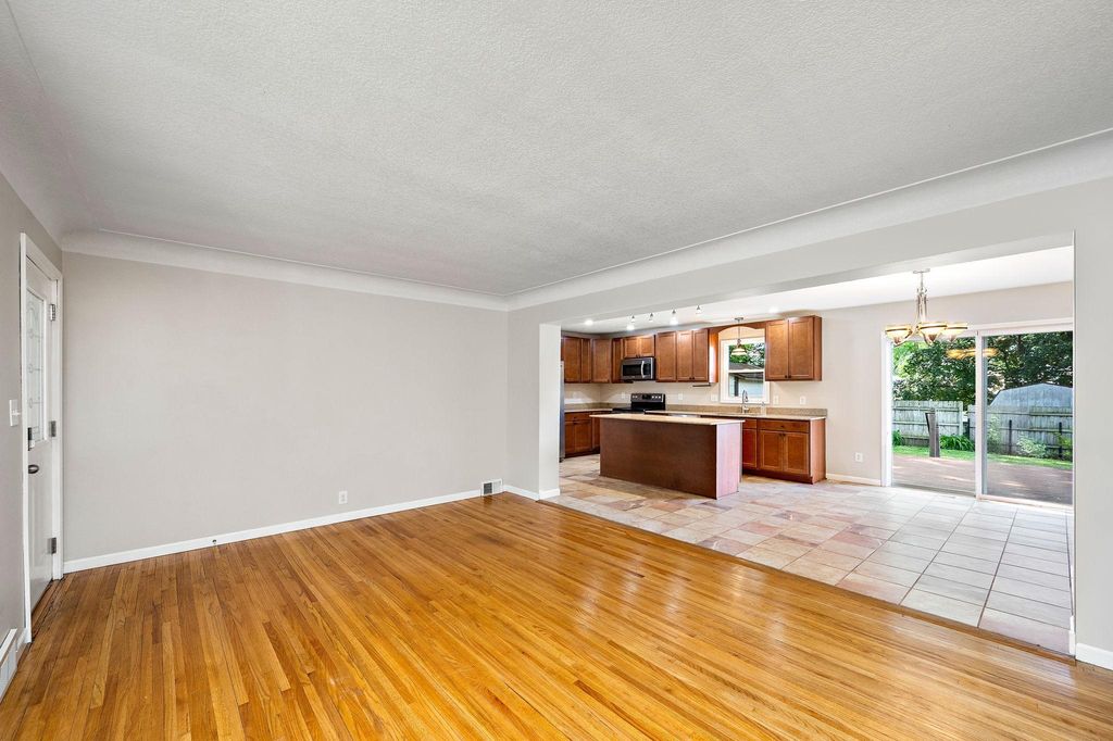 2800 32nd Avenue NE, Saint Anthony, MN 55418 — photo 4