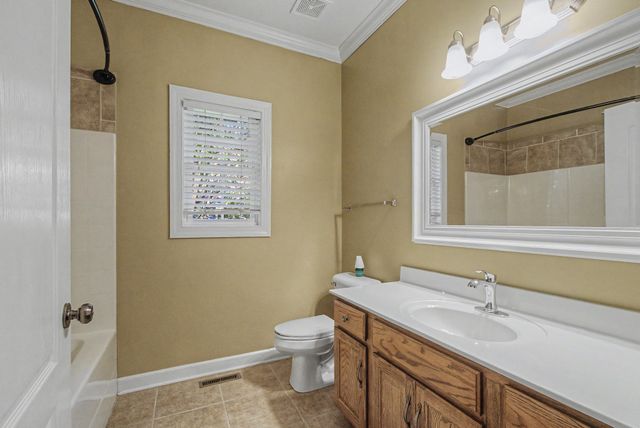 3543 Overridge Circle, Adams, TN 37010