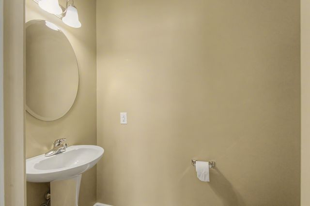 3543 Overridge Circle, Adams, TN 37010