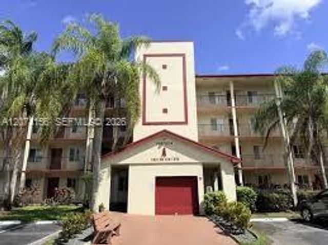 1600 SW 127th Way 401C, Pembroke Pines, FL 33027
