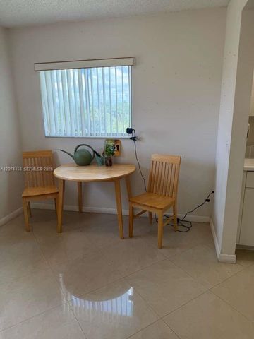1600 SW 127th Way 401C, Pembroke Pines, FL 33027