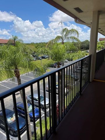 1600 SW 127th Way 401C, Pembroke Pines, FL 33027