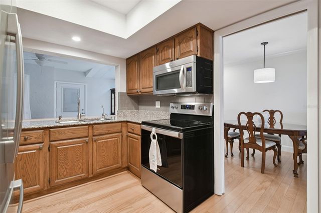 4154 NORTHMEADOW CIRCLE, Tampa, FL 33618