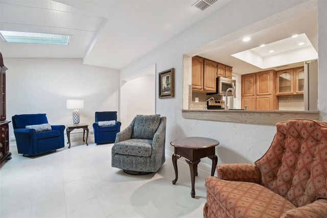 4154 NORTHMEADOW CIRCLE, Tampa, FL 33618