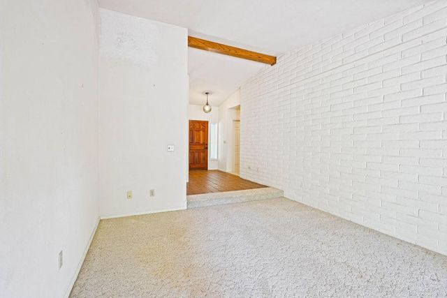 6015 Rustic Hills Dr, Rocklin, CA 95677