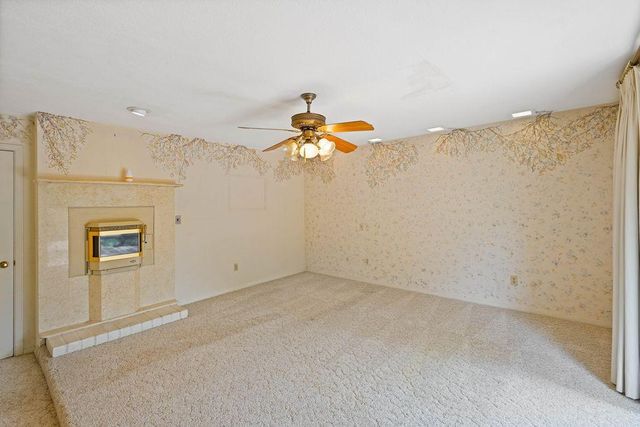 6015 Rustic Hills Dr, Rocklin, CA 95677