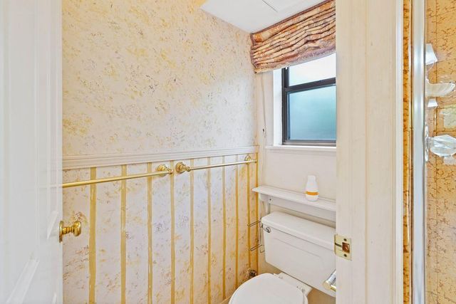 6015 Rustic Hills Dr, Rocklin, CA 95677