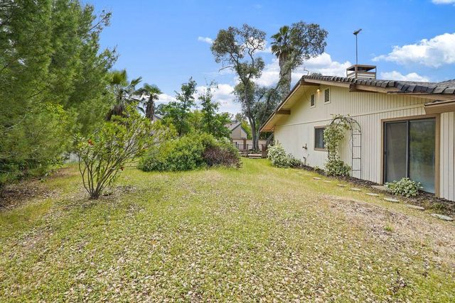 6015 Rustic Hills Dr, Rocklin, CA 95677