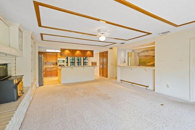 6015 Rustic Hills Dr, Rocklin, CA 95677