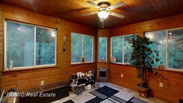 3934 Grotto Road, Bridgeport, MI 48722