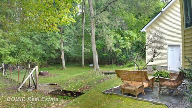 3934 Grotto Road, Bridgeport, MI 48722