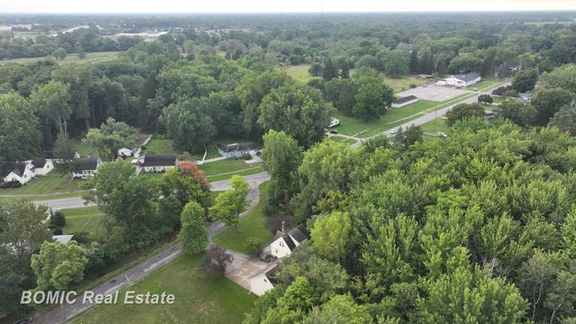 3934 Grotto Road, Bridgeport, MI 48722