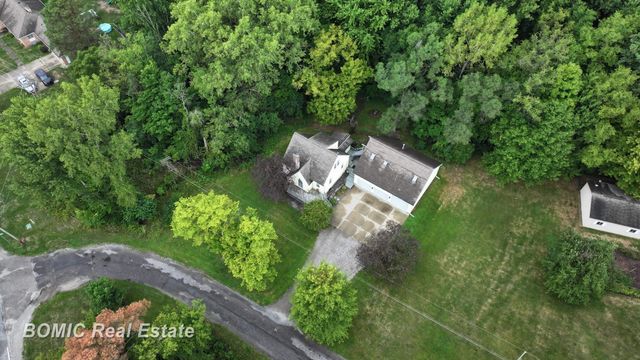 3934 Grotto Road, Bridgeport, MI 48722