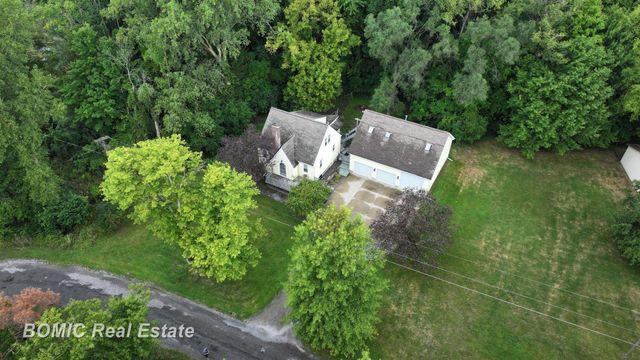 3934 Grotto Road, Bridgeport, MI 48722