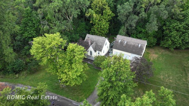 3934 Grotto Road, Bridgeport, MI 48722
