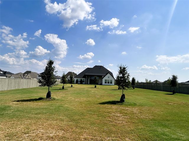 2116 Roaming Trail, Northlake, TX 76247