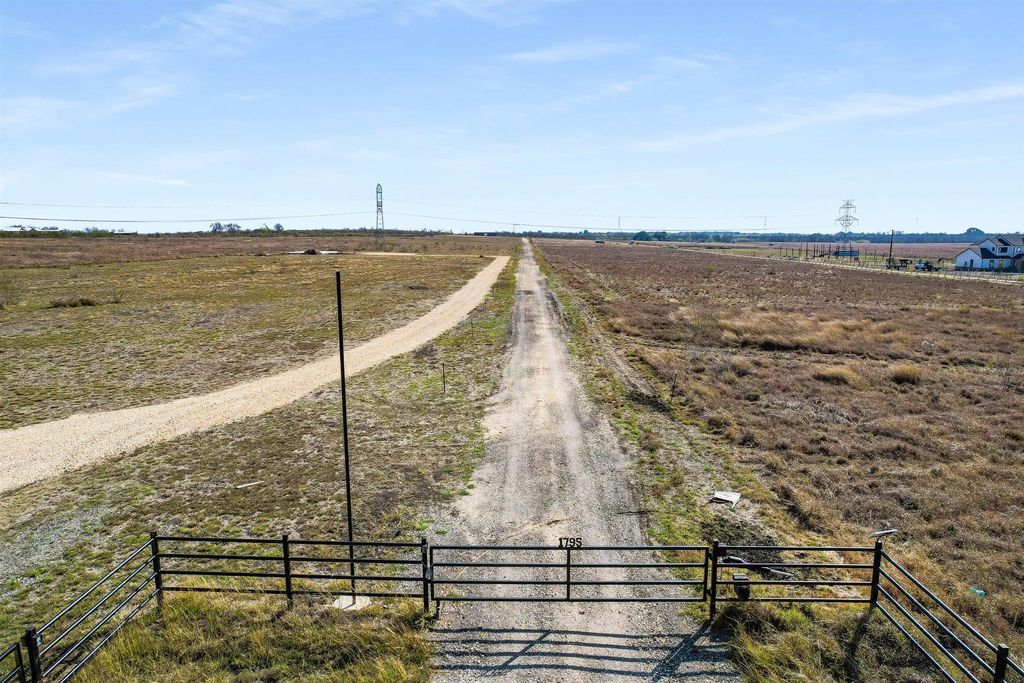 1795 Scull RD, San Marcos, TX 78666