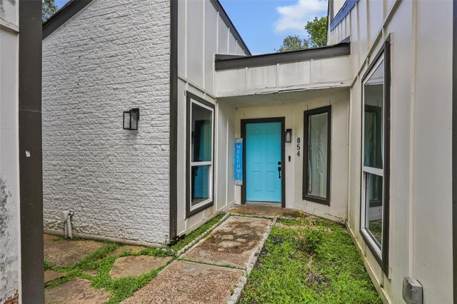 854 Fairway Drive, New Caney, TX 77357