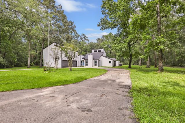 854 Fairway Drive, New Caney, TX 77357